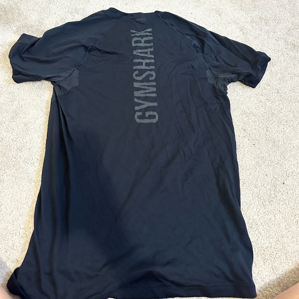 mens black gymshark tee